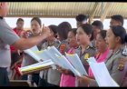 Toleransi-Tanpa-Batas!-Polres-Flotim-Turut-Meriahkan-Misa-Pentakosta-di-Gereja-Waibalun