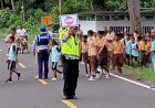 Satlantas-Polres-Flotim-Gelar-Police-Go-to-School,-Tanamkan-Keselamatan-Lalu-Lintas-Sejak-Dini