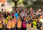 Wakapolres-Flores-Timur-Kompol-Ketut-Mastina-Pimpin-Terapi-USEFT,-Kembalikan-Semangat-Belajar-Anak-Anak-SDI-Riangrindu