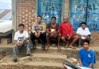 Obrolan-Sederhana-di-Lite,-Bhabinkamtibmas-Sampaikan-Pesan-Kamtibmas