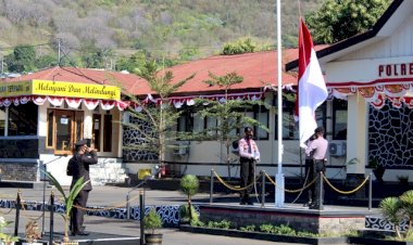 Semangat-Hut-RI-Ke-75,-Polres-Flotim-Gelar-Upacara-Pengibaran-Bendera