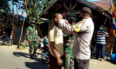 Bhabinkamtibmas-Bripka-Rofinus-Naja-Himbau-Warga-Untuk-Patuhi-Protokol-Kesehatan