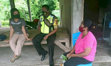 Sampaikan-Pesan-Kamtibmas,-Bripka-Agustinus-Fay-Lakukan-Sambang-Komonikasi