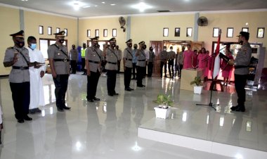 Kapolres-Flotim-Pimpin-Upacara-Serah-Terima,-Pelantikan-dan-Pengukuhan-Jabatan