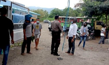Sat-Sabhara-Polres-Flotim-Himbau-Masyarakat-Untuk-Selalu-Patuhi-Prokes-Covid-19