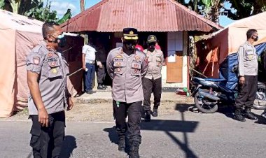 Pantau-Perkembangan-Situasi,-Kapolres-Flotim-Kunjungi-Posko-PPKM-Mikro-Pencegahan-Covid-19