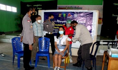 Masih-Dalam-Rangka-Hut-Ke-66-Lalu-Lintas,-Sat-Lantas-Polres-Flotim-Gelar-Vaksinasi-Tahap-2