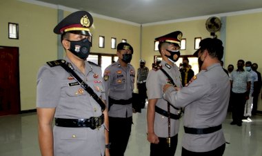 Kapolres-Flotim-AKBP-I-Gusti-Putu-Suka-Arsa-Pimpin-Sertijab-Kasat-Reskrim