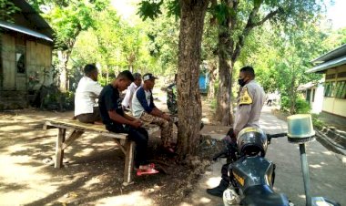 Ciptakan-Situasi-Kondusif,-Bhabinkamtibmas-Rutin-Laksanakan-Sambang-Penggalangan