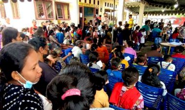 Membludak,-Antusias-Warga-Wulanggitang-Ikuti-Vaksinasi-Presisi-Polri