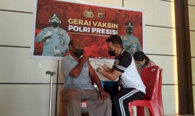 Gempur-Vaksinasi,-Hari-Ini-Polres-Flotim,-Desa-Lewokeleng-dan-Sekitarnya-Digelar-Vaksin-Massal