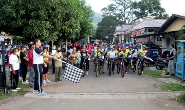 Sangat-Antusias,--Ratusan-Peserta-Jalan-Santai-dan-Fun-Bike-Ramaikan-Hari-Bhayangkara-ke-76