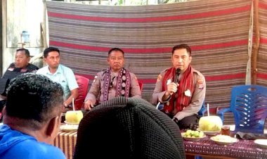 Kunjungi-Dusun-Terpencil,-Kapolres-Flotim-Dengarkan-Curhatan-Warganya