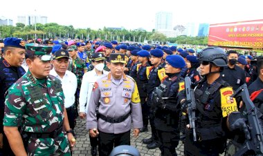 Kapolri-Bersama-Panglima-TNI-Pimpin-Apel-Gelar-Pasukan-Operasi-Lilin-2022-di-Monas