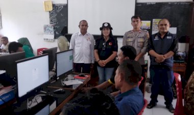 Bhabinkamtibmas-Monitoring-Ujian-Seleksi-Calon-Badan-Adhoc-Anggota-PPS-Pemilu-Tahun-2024-Kecamatan-Witihama-Flores-Timur