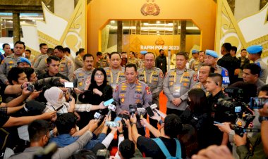Tutup-Rapim,-Kapolri-Pastikan-Kawal-Seluruh-Kebijakan-Pemerintah