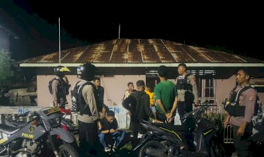 Patroli-Lampu-Hijau-Amankan-Situasi-Kota-Untuk-Eliminir-Ancaman-Dan-Gangguan-Di-Wilayah-Hukum-Polres-Flores-Timur.