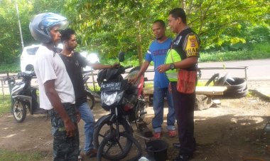 Sambang-Pemuda-di-Desa-Binaaan,-Bhabinkamtibmas-Polsek-Wulanggitang-Berikan-Pesan-Kamtibmas