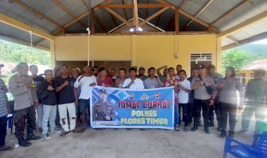 Jumat-Curhat-Polres-Flotim-Dengarkan-Keluhan-Warga-Desa-Kolaka