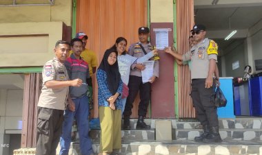 Salah-Satu-Bentuk-Sosialisasi-Pencegahan-TPPO,-Anggota-Polsek-Adonara-Timur-Lakukan-Patroli-Dan-Himbauan-Di-Hari-Pasar