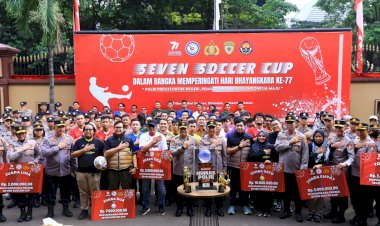 Wujudkan-Pemilu-Damai-2024,-Polri-Bersama-Wartawan-Gelar-Bhayangkara-Presisi-Seven-Soccer-Cup