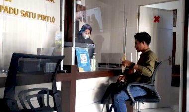 Berkas-Perkara-Penyidikan-TPPO-Lengkap,-Tersangka-Diserahkan-ke-Kejari-Flotim