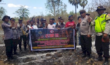 Tim-Satgas-Operasi-Bina-Karuna-Turangga-2023-Polres-Flotim,-Ajak-Warga-Dusun-Waikula-STOP!!-Bakar-Hutan-Dan-Lahan