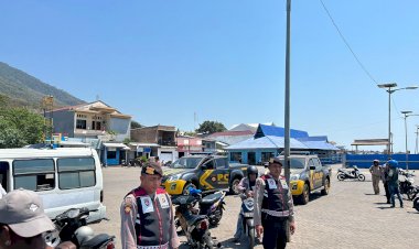 Satuan-Samapta-Polres-Flores-Timur-melakukan-kegiatan-patroli-kota-di-seputaran-kota-Larantuka