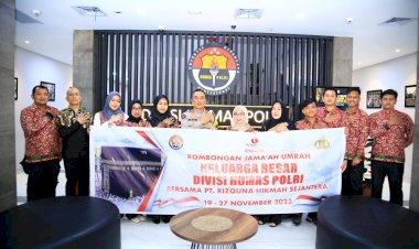 Kadivhumas-Polri-Berangkatkan-15-Orang-Ibadah-Umroh-Dalam-Rangka-Hari-Jadi-ke-72-Humas-Polri