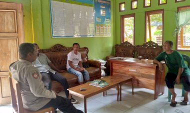 Bhabinkamtibmas-Himbau-Masyarakat-Dan-Pemuda-Desa-Hurung-Untuk-Selalu-Berperan-Aktif-Membantu-Menjaga-Dan-Menciptakan-Keamanan