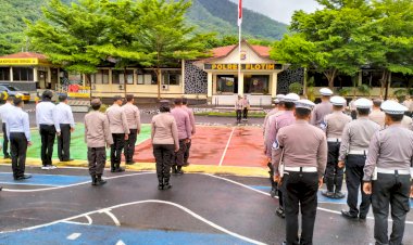 Kapolres-Flotim-Berikan-Arahan-Personilnya-Untuk-tetap-Jaga-kesehatan-dalam--Tahapan-Pemilu-2024-Saat-Pimpin-Pelaksanaan-Apel-Pagi