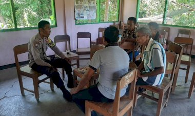 Wujudkan-Kedekatan-Dengan-Warga,-Bhabinkamtibmas-Pospol-Tanjung-Bunga-Sambangi-Warga-Binaan