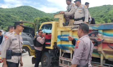 Apel-Kesiapan-Polres-Flotim-Dalam--Pengamanan-Kampanye--Terbuka-di-Lapangan-Suku-Tokan--Pemilu-2024.