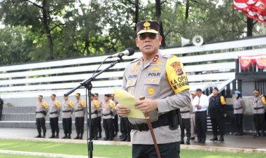 Pastikan-Pemilu-2024-Berjalan-Aman-dan-Lancar,-Kapolda-NTT-Geser-Ratusan-Anggotanya-BKO-Sembilan-Polres-Amankan-TPS.-