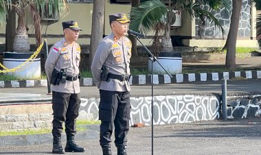 Sinegritas-TNI-POLRI,-Polres-Flotim-Laksanakan-Patroli-Gabungan-Dalam-Rangka-Hari-Pencoblosan-Pemilu-2024