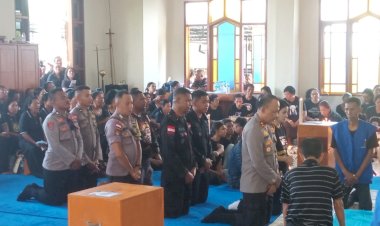 Keliling-pos-pengamanan-Semana-Santa-2024--,-Kapolres-Flotim-Bersama--PJU-Polda-NTT-Monitor-langsung-ke-lokasi-Giat.