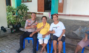 Bhabinkamtibmas-Himbau-Kepada-Masyarakat-Agar-Tetap-Menjaga-Situasi-Keamanan-Dan-Ketertiban