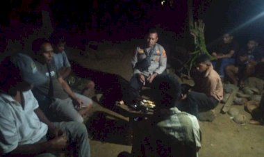 Waspada-TPPO,-Bhabinkamtibmas-Aipda-Kader-Kia-Hoda-lakukan-Sambang-ke-Warga-Desa-Lewopulo.