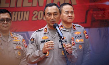 *Kapolri-Pimpin-Pelepasan-315.718-Paket-Sembako-Sambut-Hari-Bhayangkara-ke-78*