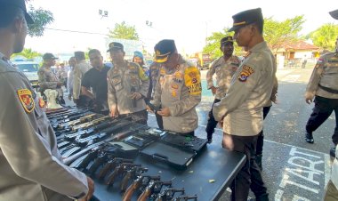 Guna-mendukung-Suksesnya-Pilkada-Serentak-2024,-Polres-Flotim-lakukan-Pengecekan-Peralatan.