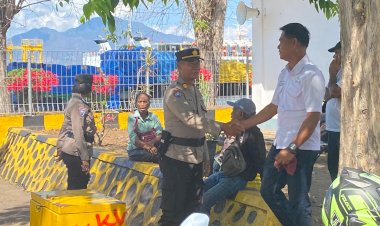 Ciptakan-Situasi-tetap-kondusif,-Satgas-Operasi-Pilkada-Serentak-2024-Polres-Flotim-Patroli-Sasar-Area-Umum.