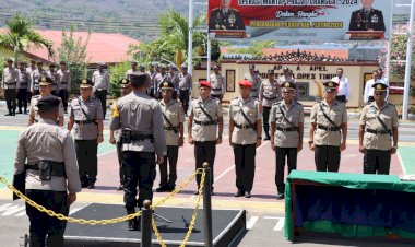 Kapolres,-Pimpin-Sertijab-Waka-Polres-dan-Delapan-Perwira-Polres-Flotim