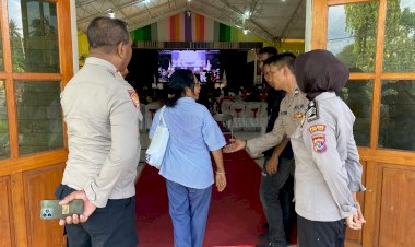 Pengamanan-Debat-Publik-Kedua,--Calon-Bupati-dan-Wakil-Bupati-Kab.-Flotim-2024,-Polres-Flotim-Kerahkan-127-Personil-Pam