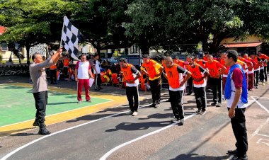 Polres-Flores-Timur-Gelar-Kesamaptaan-Jasmani-dan-Ujian-Beladiri-Polri