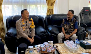 Pererat-Sinergi,-Kapolres-Flotim-Lakukan-Silaturahmi-ke-Ketua-DPRD