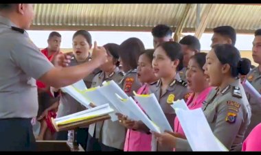 Toleransi-Tanpa-Batas!-Polres-Flotim-Turut-Meriahkan-Misa-Pentakosta-di-Gereja-Waibalun