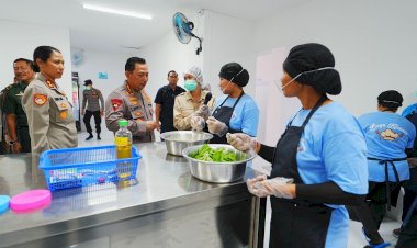 Kapolri-Resmikan-SPPG-Polres-Jembrana,-Komitmen-Sukseskan-Program-MBG