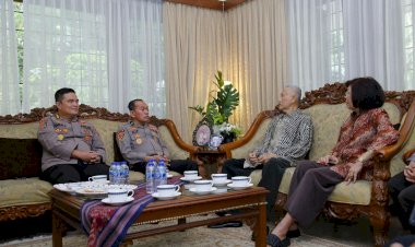 Anjangsana-HUT-Bhayangkara-ke-79,-Polri-Kunjungi-Mantan-Kapolri-Jenderal-(Purn)-Roesdihardjo