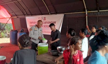 Peduli-Pengungsi-Erupsi-Lewotobi,-Polres-Flores-Timur-Aktif-Layani-Kebutuhan-di-Posko-Pengungsian