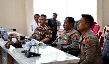 Polda-NTT-Salurkan-292-Ton-Beras-Murah,-Wujudkan-Kesejahteraan-Rakyat-Sambut-HUT-ke-80-RI